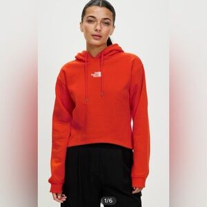 NWT The North Face Evolution Hi Low Hoodie Fiery Red Size XL